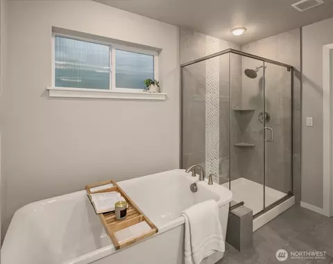 Bath - 18627 Meridian Pl W, Bothell, WA 98012 photo 3 of 4