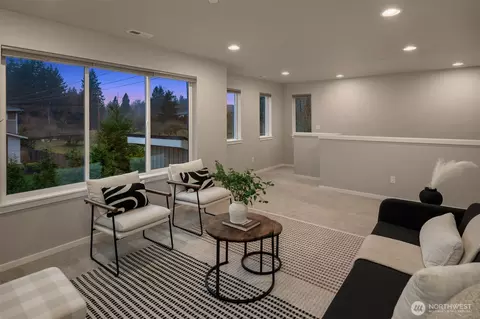 Living - 18627 Meridian Pl W, Bothell, WA 98012 photo 4 of 4