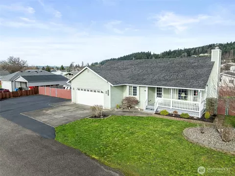 823 SW 21st St, Chehalis, WA 98532