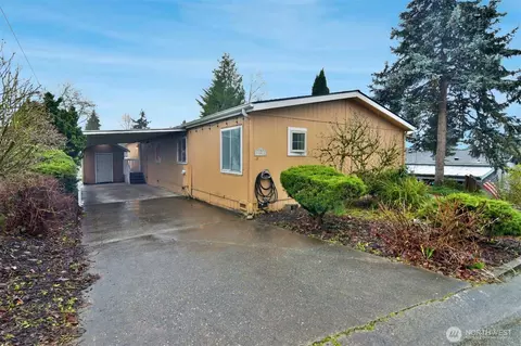 12611 NE 197th St, Bothell, WA 98011