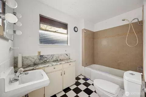 Bath - 2409 Boyer Ave E, Seattle, WA 98112 photo 1 of 1