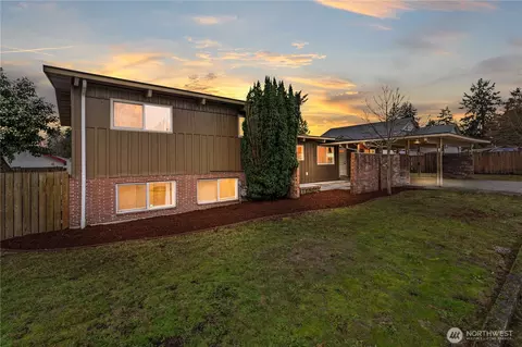 616 117th St S, Tacoma, WA 98444