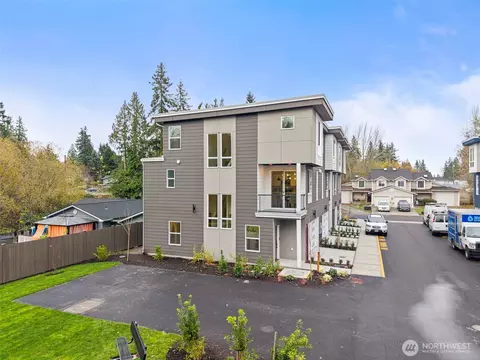 5015 144th St SW #A2, Edmonds, WA 98026