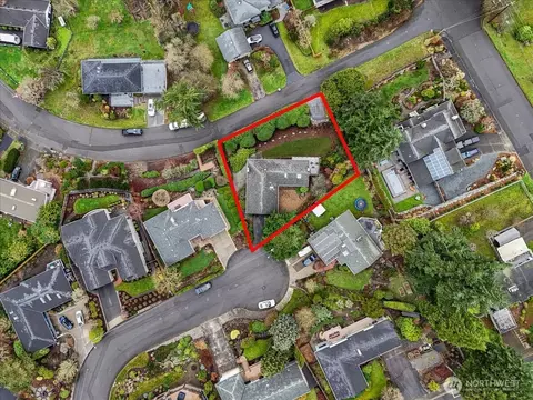 1128 Sea Vista Pl, Edmonds, WA 98020