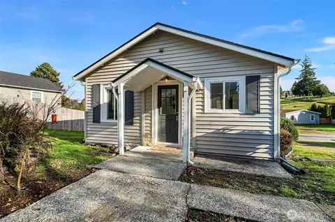 1311 Whitney Ave, Bremerton, WA 98312