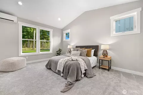 Bedroom - 1012 Night Hawk Way, Everson, WA 98247 photo 2 of 3