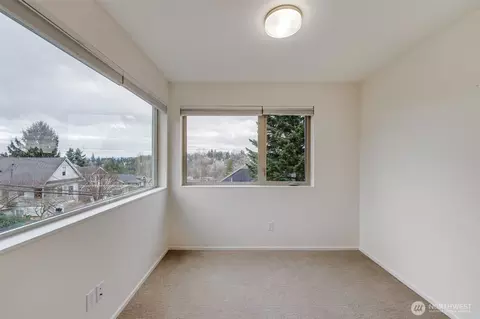 Bedroom - 781 26th Ave E, Seattle, WA 98112 photo 1 of 5
