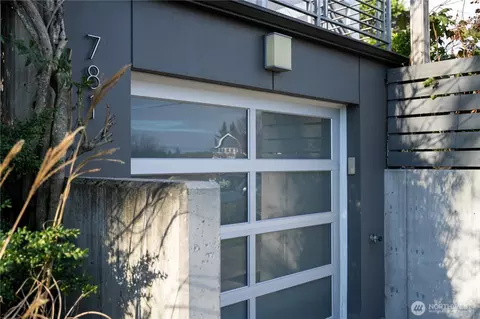 Exterior - 781 26th Ave E, Seattle, WA 98112 photo 10 of 11