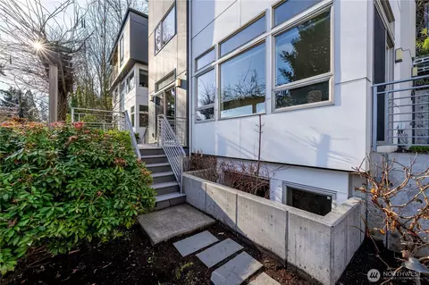 Exterior - 781 26th Ave E, Seattle, WA 98112 photo 4 of 11