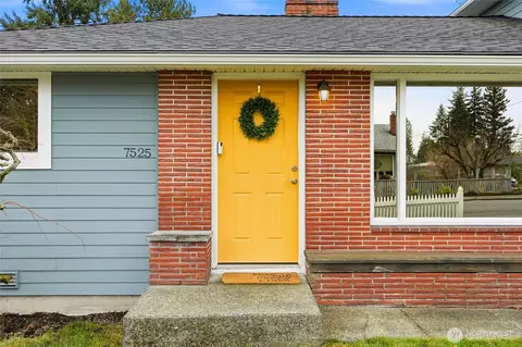 Other - 7525 Beverly Ln, Everett, WA 98203 photo 1 of 4