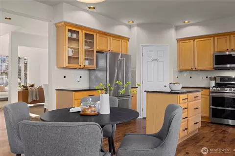Kitchen - 105 202nd St SE, Bothell, WA 98012 photo 1 of 7