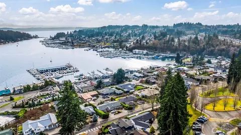 9024 Prentice Ave, Gig Harbor, WA 98332