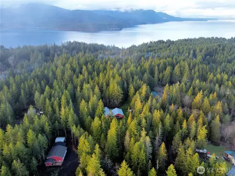 18349 NW Stavis Bay Rd, Seabeck, WA 98380