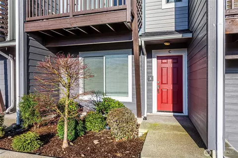 17529 110th Ave E #C, Puyallup, WA 98374