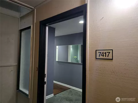 7417 Old Redmond Rd, Redmond, WA 98052