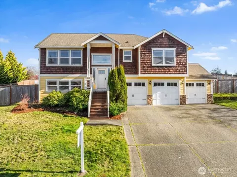 9723 Phillips Rd SE, Port Orchard, WA 98367