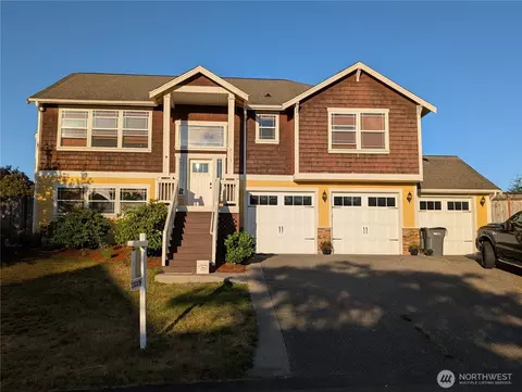 9723 Phillips Rd SE, Port Orchard, WA 98367