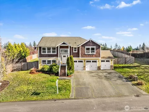 9723 Phillips Rd SE, Port Orchard, WA 98367
