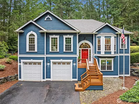 1108 Neah Dr, Fox Island, WA 98333