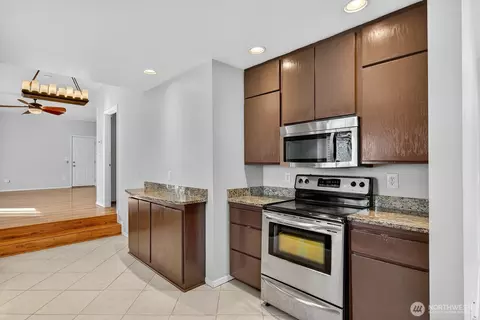 Kitchen - 1418 Oakes Ave, Everett, WA 98201 photo 1 of 2