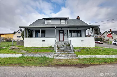 514 Shore Dr, Bremerton, WA 98310