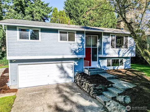 625 215th St SW, Bothell, WA 98021
