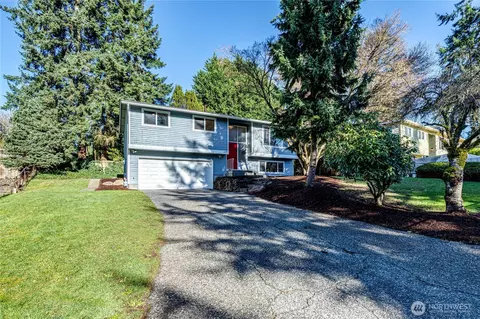 Exterior - 625 215th St SW, Bothell, WA 98021 photo 6 of 11