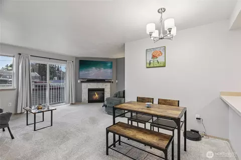 11532 15th Ave NE #202, Seattle, WA 98125