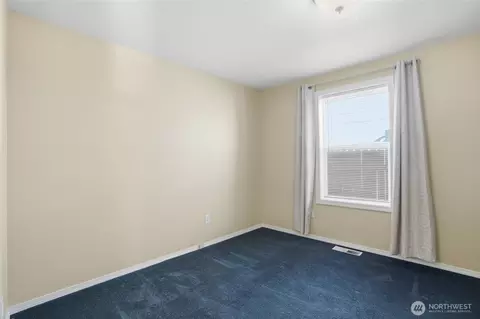 Bedroom - 1826 E 38th Loop, Vancouver, WA 98663 photo 1 of 7