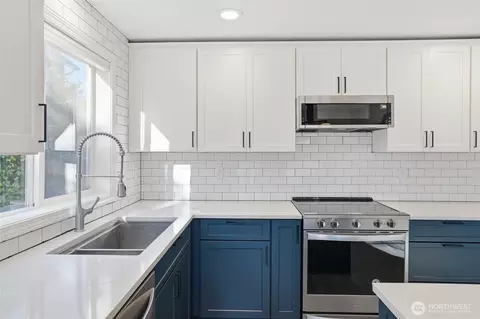 Kitchen - 1826 E 38th Loop, Vancouver, WA 98663 photo 4 of 4