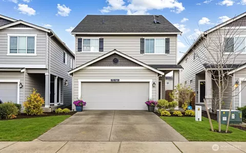 18731 108th Ave E, Puyallup, WA 98374