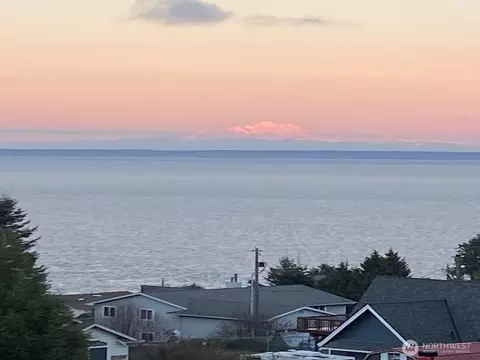 233 Lupine Dr, Sequim, WA 98382