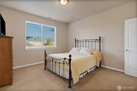 Bedroom - 509 Balmer St SW, Orting, WA 98360 photo 2 of 3