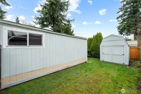Exterior - 6205 W Beech St, Everett, WA 98203 photo 6 of 13