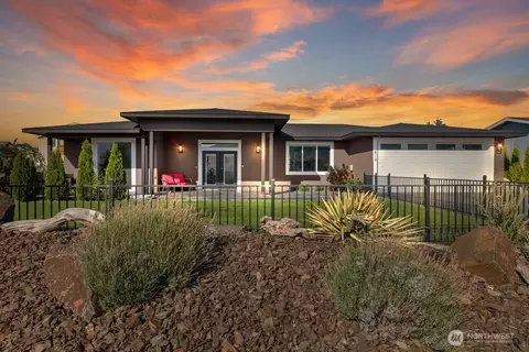 419 Edgewater Way SW, Mattawa, WA 99349