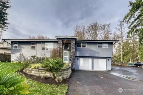 17606 Larch Way, Lynnwood, WA 98037
