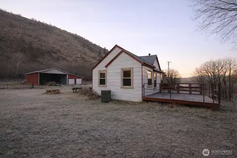 147 Bramlett Rd, Waitsburg, WA 99361