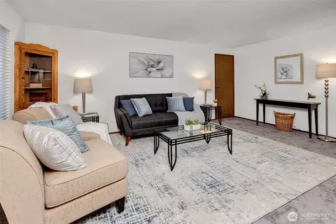 7520 208th St SW #A101, Edmonds, WA 98026
