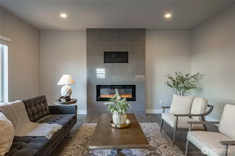 Living - 4019 171st Pl SE, Bothell, WA 98012 photo 2 of 3