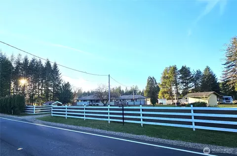 7910 W Matlock Brady Rd, Elma, WA 98541