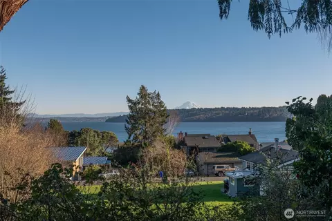 20410 81st Ave SW, Vashon, WA 98070