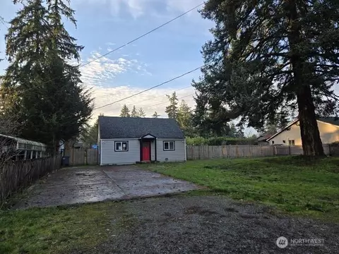 10228 Alaska St S, Tacoma, WA 98444
