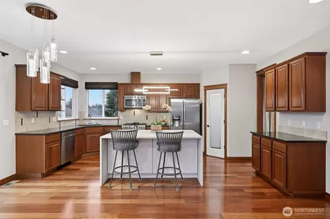 Kitchen - 18408 41st Dr SE, Bothell, WA 98012 photo 3 of 4