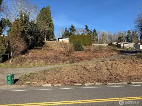 6800 S 133rd St, Seattle, WA 98178