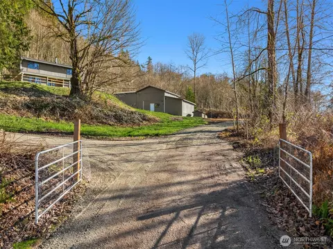 10304 296th Ave NE, Carnation, WA 98014