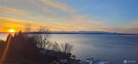 1019 California Ln SW, Seattle, WA 98116
