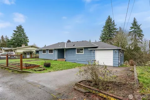 1530 Crestview Dr, Bremerton, WA 98312
