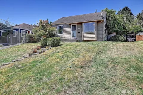 1624 Pine St, Everett, WA 98201