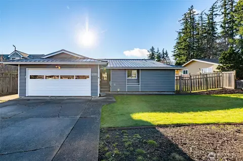 2211 32nd St, Anacortes, WA 98221