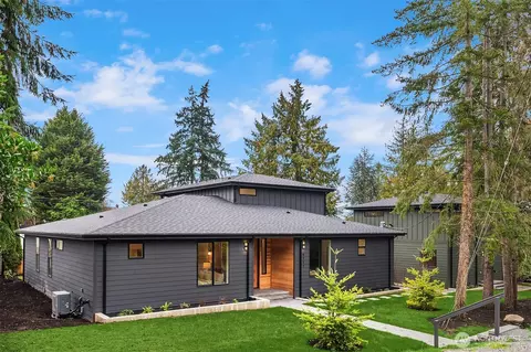 9711 44th Ave SW, Seattle, WA 98136